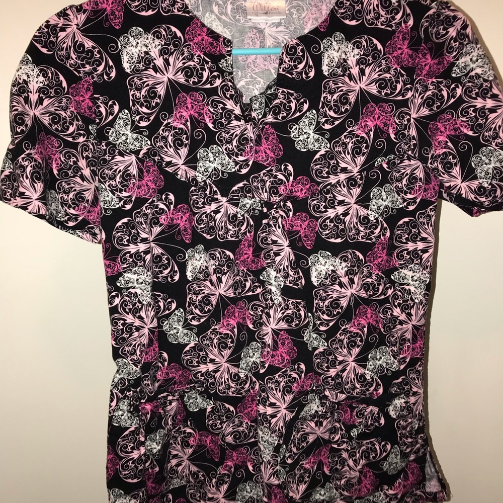 Butterfly scrub top